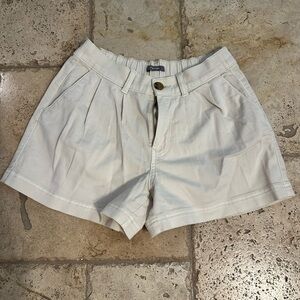 Maurice’s Women's Cream Shorts